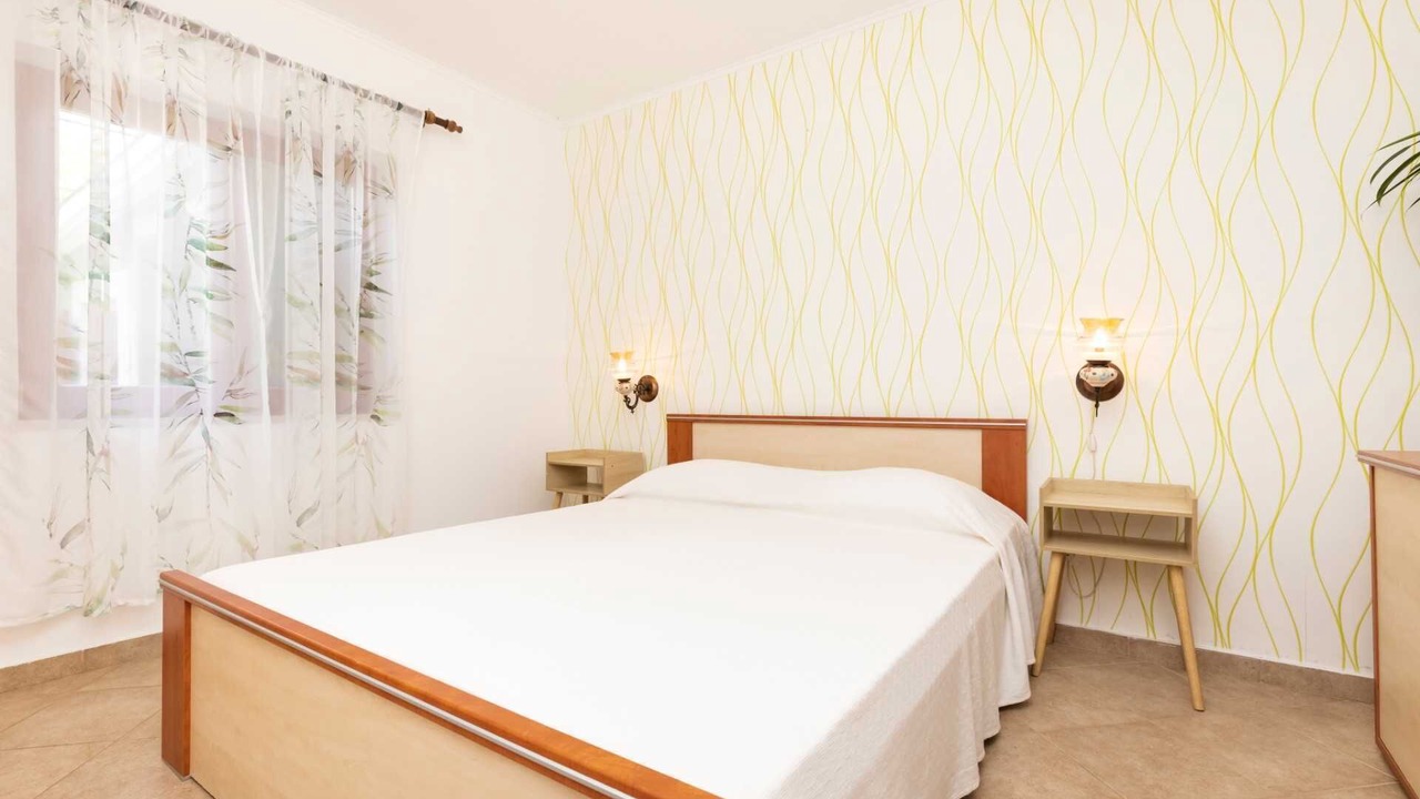 Photo of Bedroom in Cove Murtar