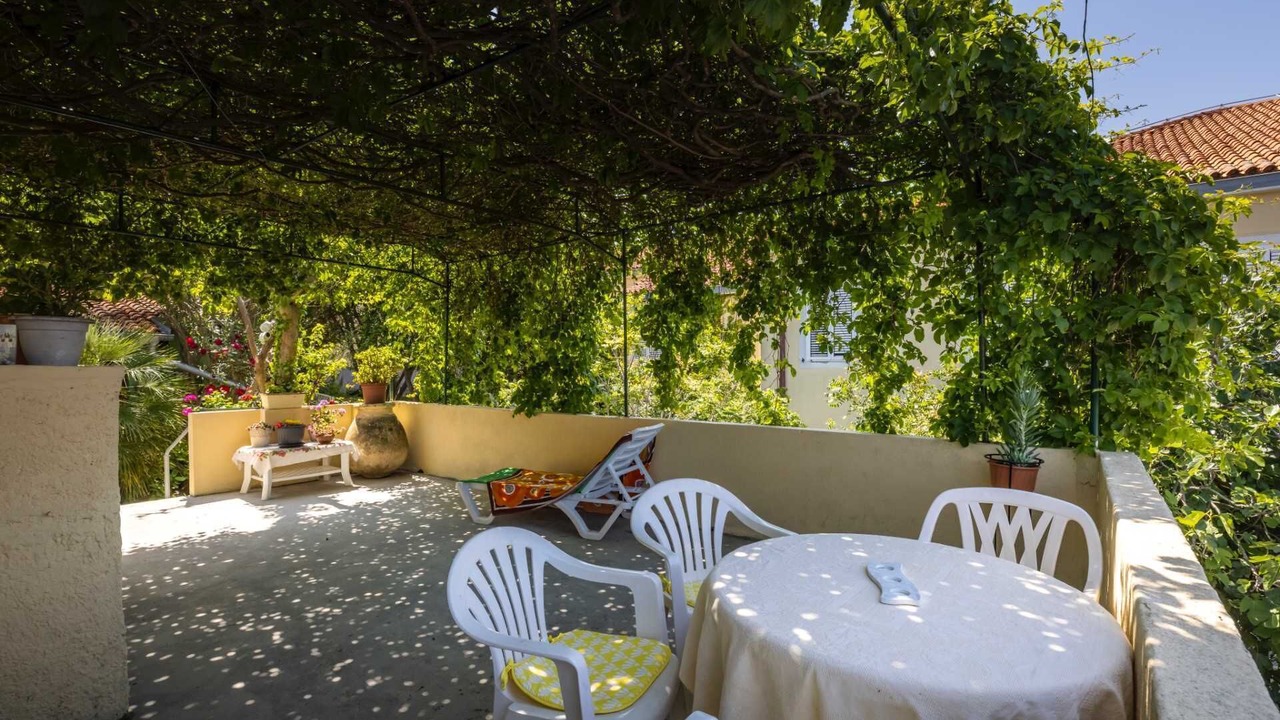 Photo of Outdoor in Cove Murtar