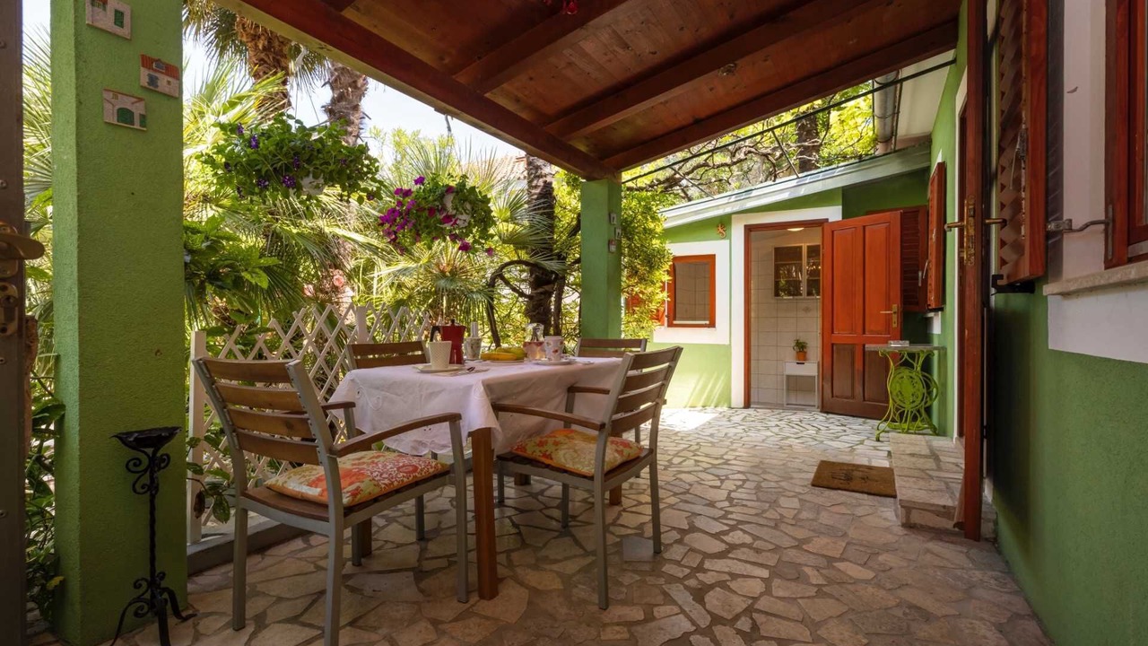 Photo of Outdoor in Cove Murtar