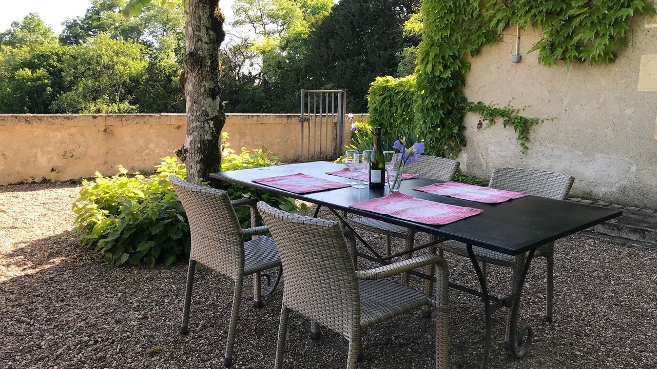 Photo of Outdoor in Nazelles-Negron