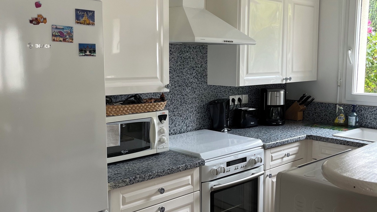 Photo of Kitchen in Etables-sur-Mer