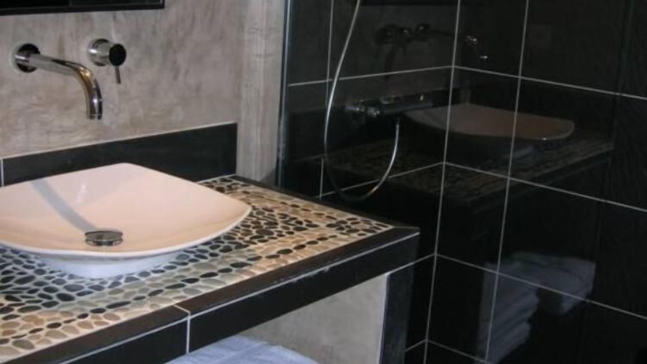 Photo of Bathroom in Razimet