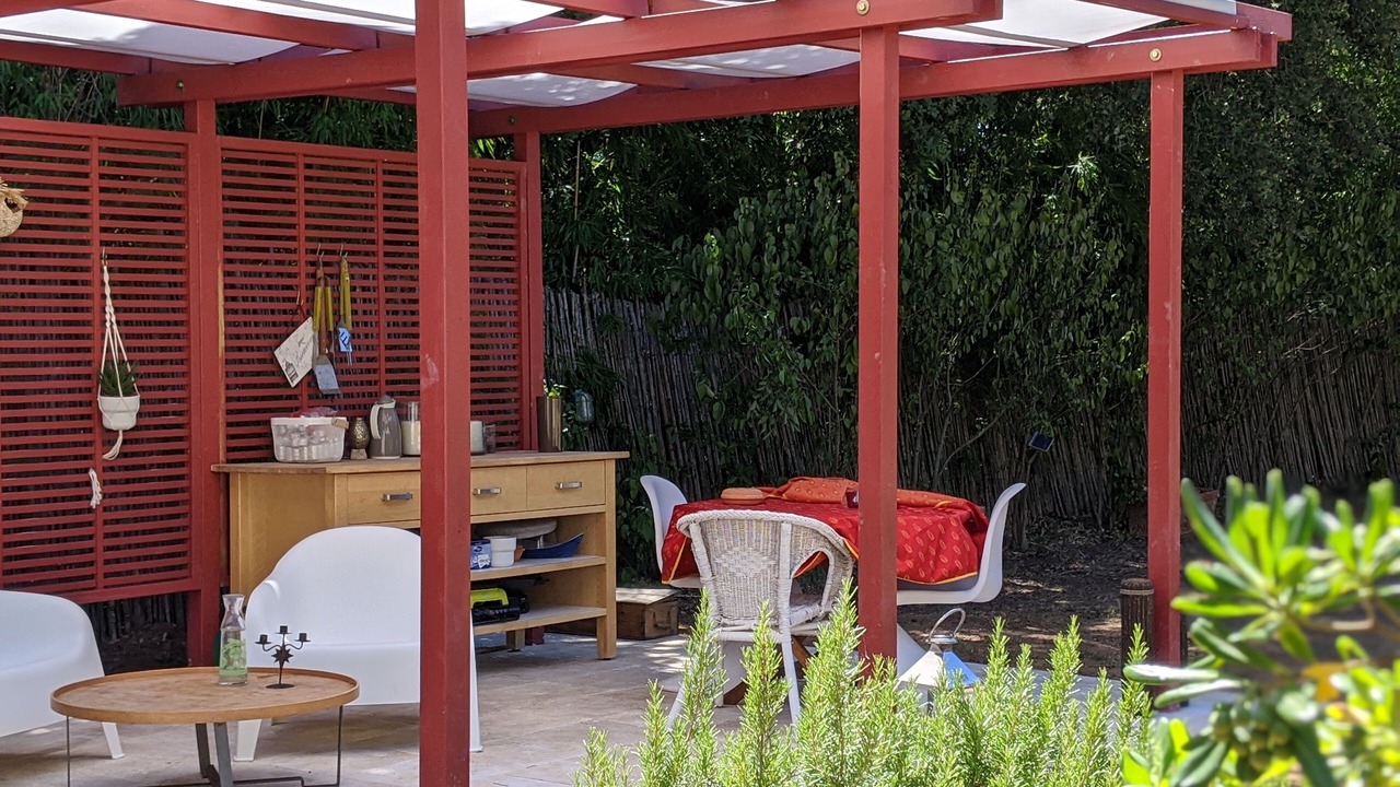 Photo of Outdoor in La Capelle-et-Masmolene