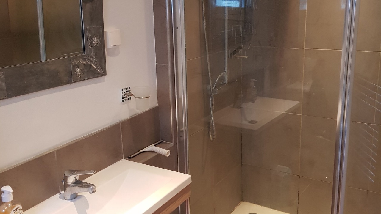 Photo of Bathroom in Laroque-des-Alberes