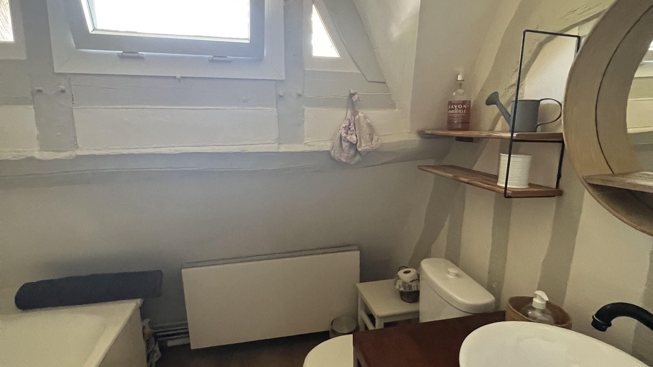 Photo of Bathroom in Honfleur