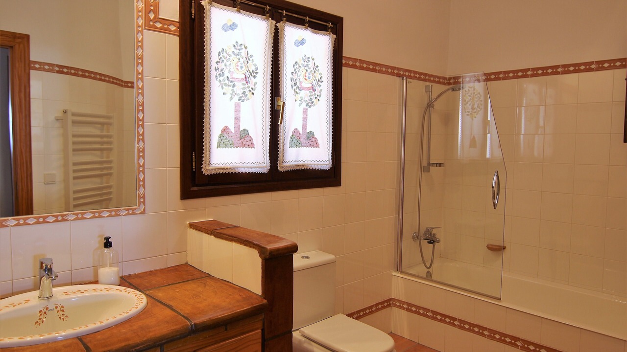 Photo of Bathroom in Benimeit