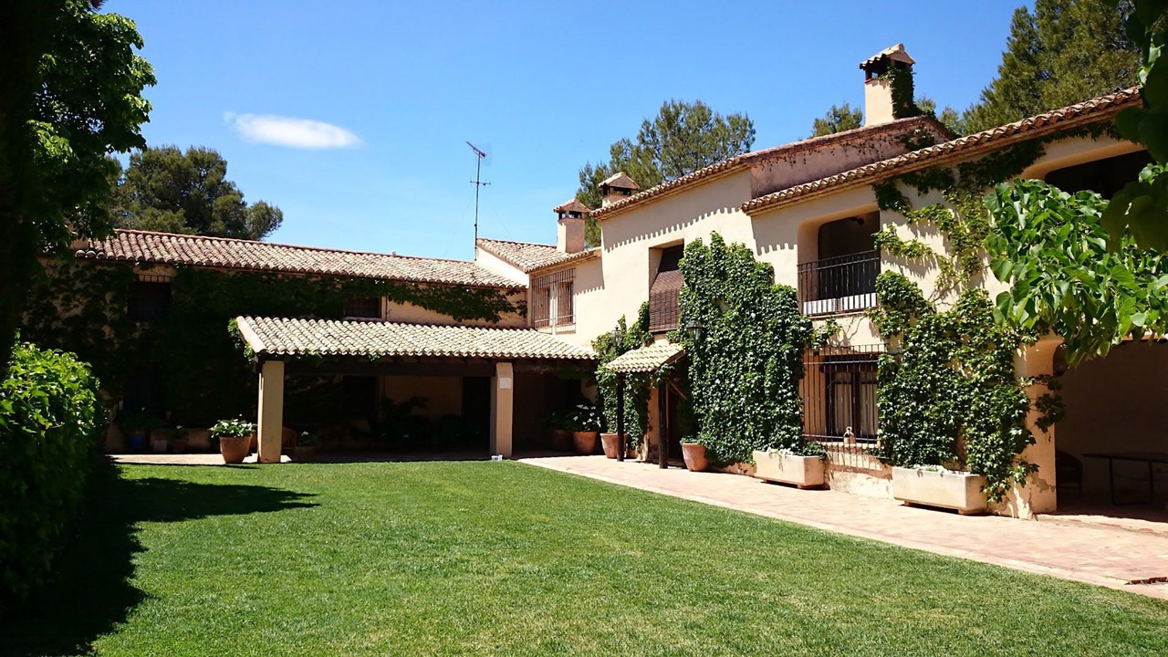 Photo of Outdoor in Fontanars dels Alforins