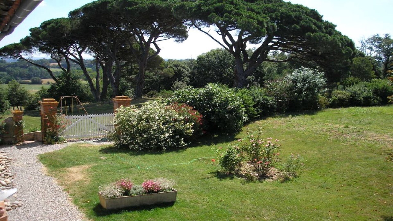 Photo of Outdoor in Saverdun