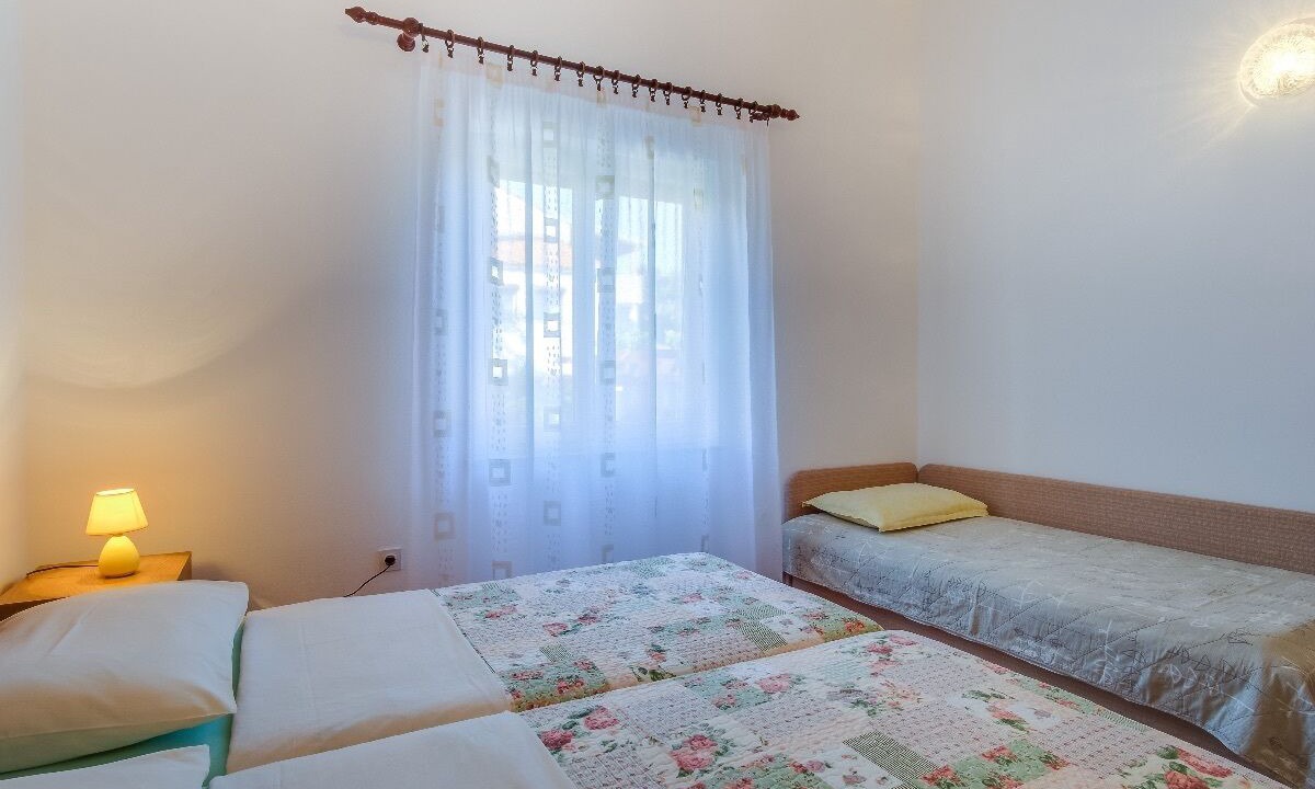 Photo of Bedroom in Cove Murtar