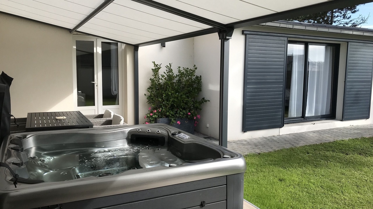 Photo of Patio Balcony in Saint-Ideuc