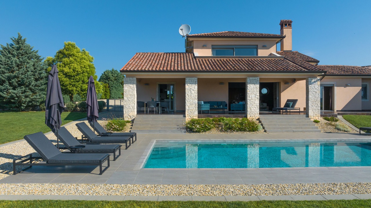 Photo of Outdoor in Topid