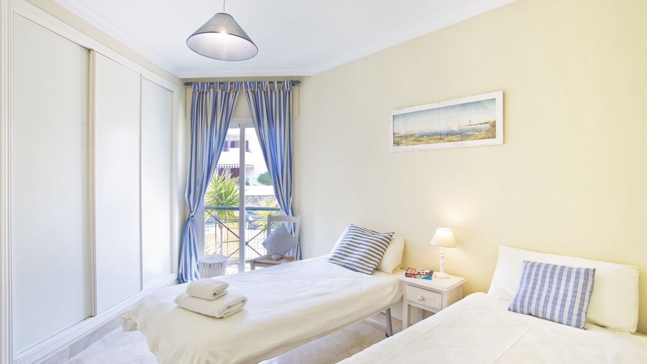 Photo of Bedroom in New Golden Mile
