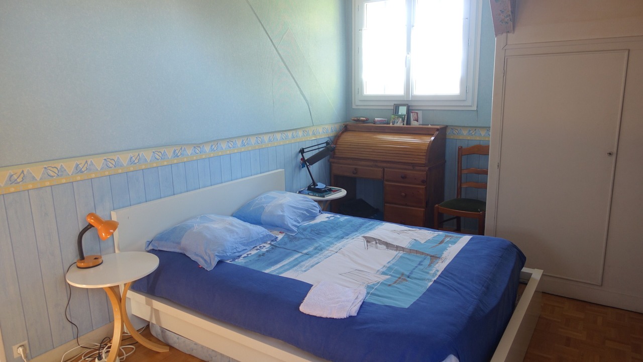 Photo of Bedroom in Neauphle-le-Vieux
