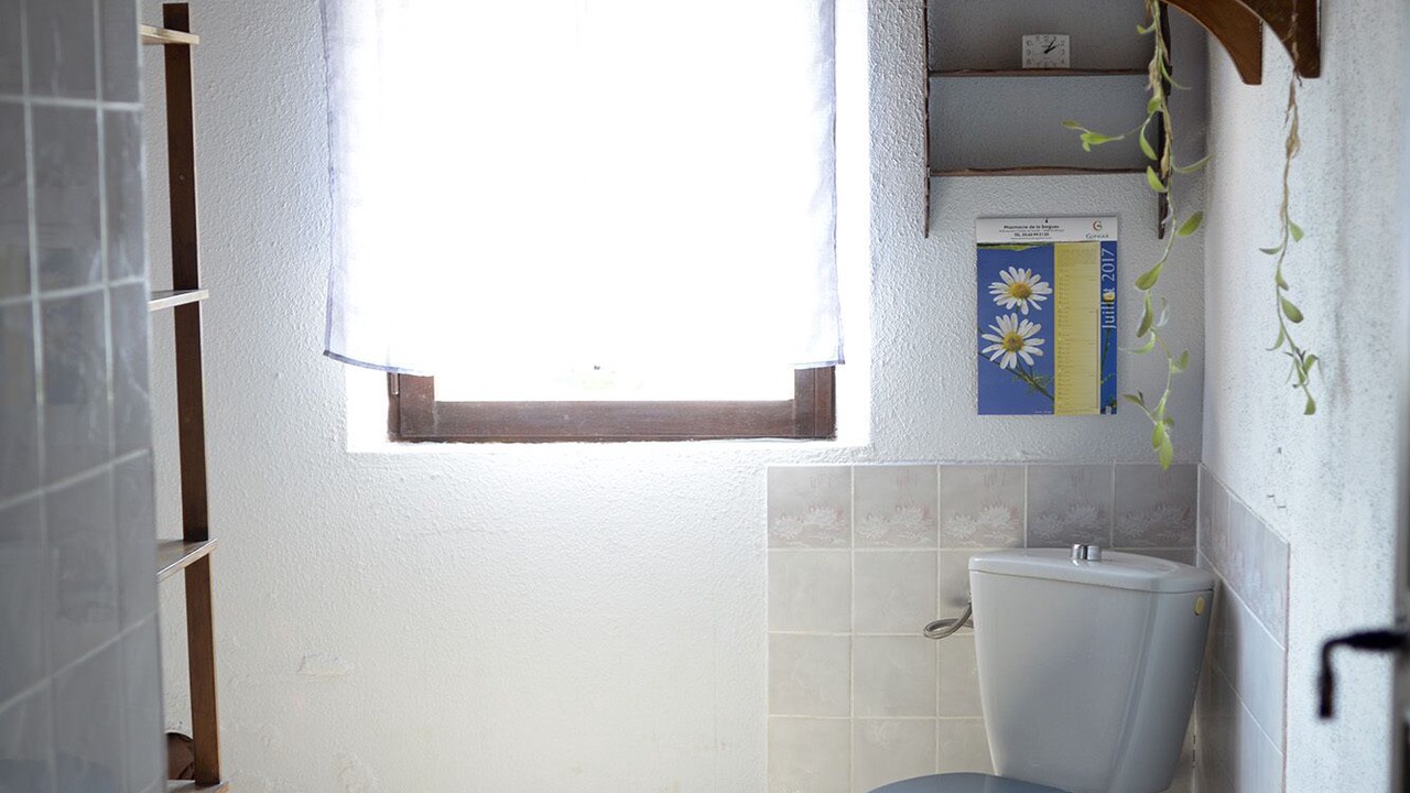 Photo of Bathroom in Calmels-et-le-Viala
