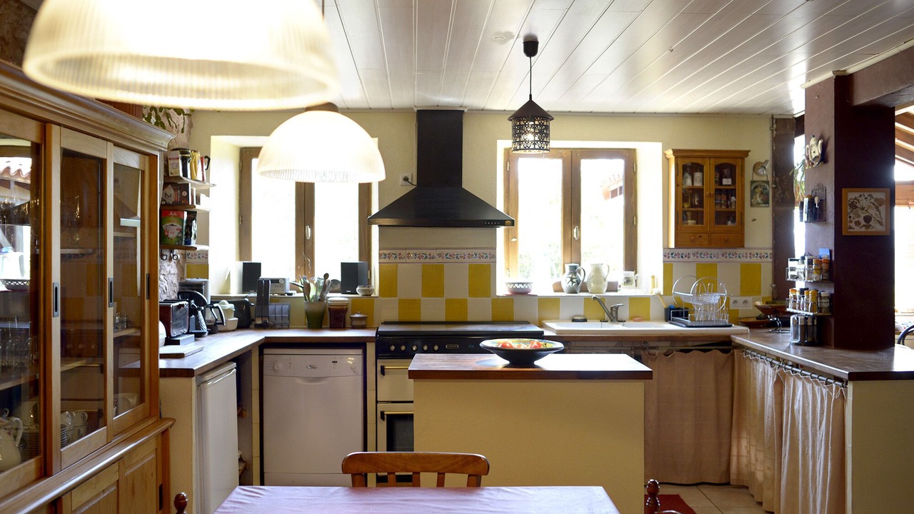 Photo of Kitchen in Calmels-et-le-Viala