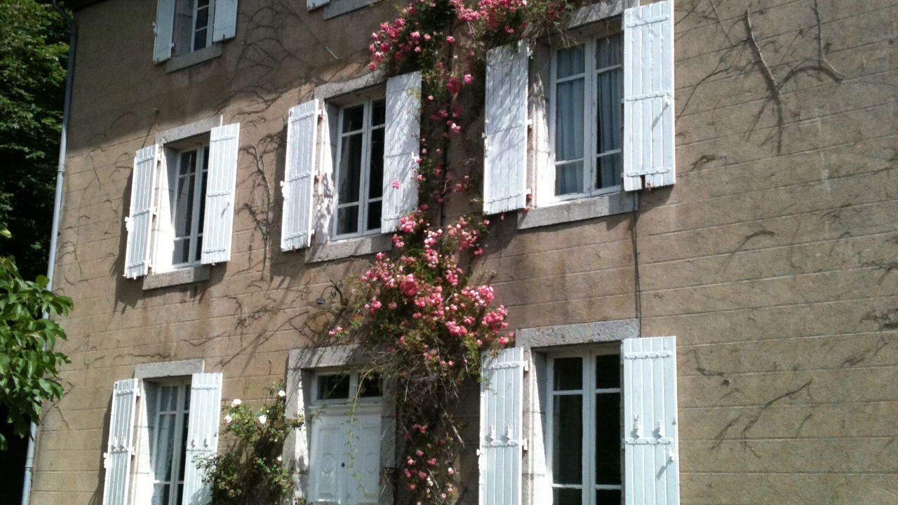 Photo of Outdoor in Angles