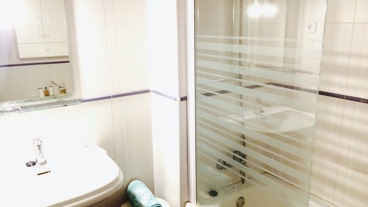 Photo of Bathroom in Alcabon