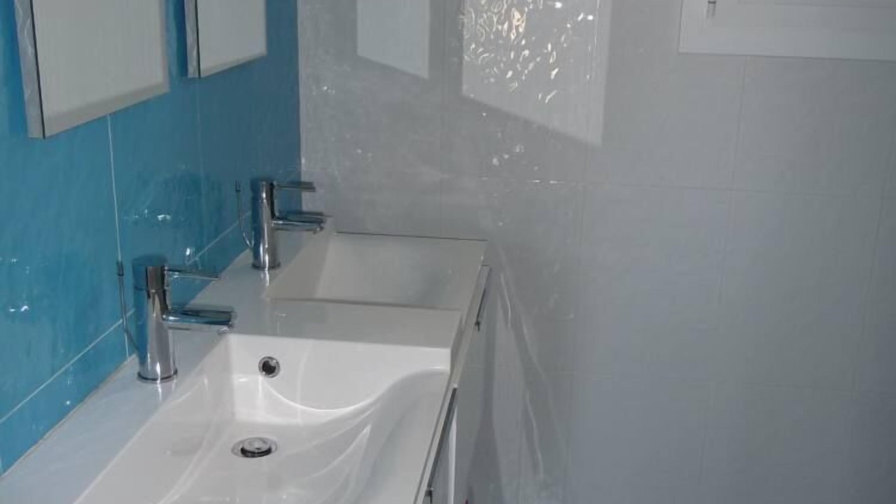 Photo of Bathroom in Roses Town Center