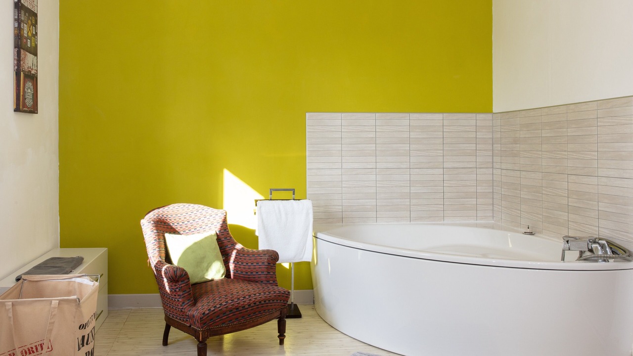 Photo of Bathroom in Carly