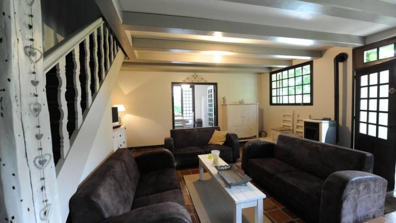 Photo of Livingroom in Saint-Michel-de-Bannieres