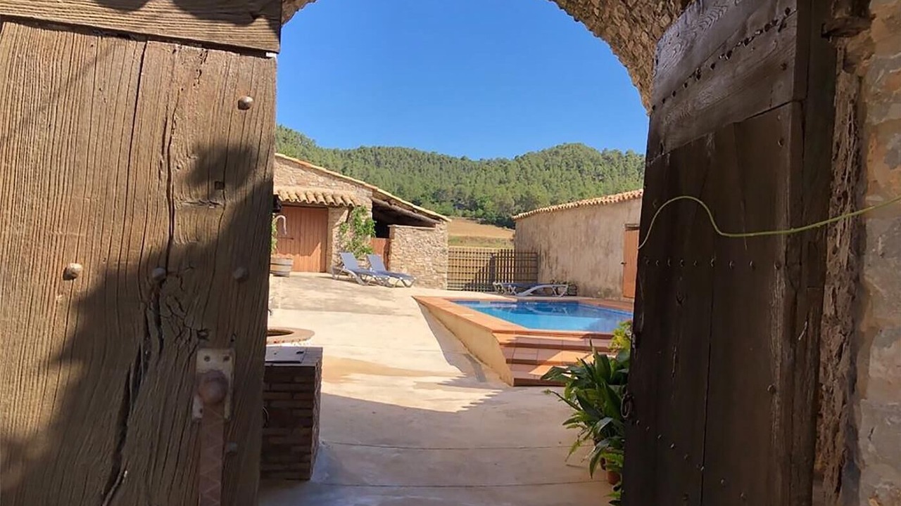 Photo of Outdoor in Avinyo