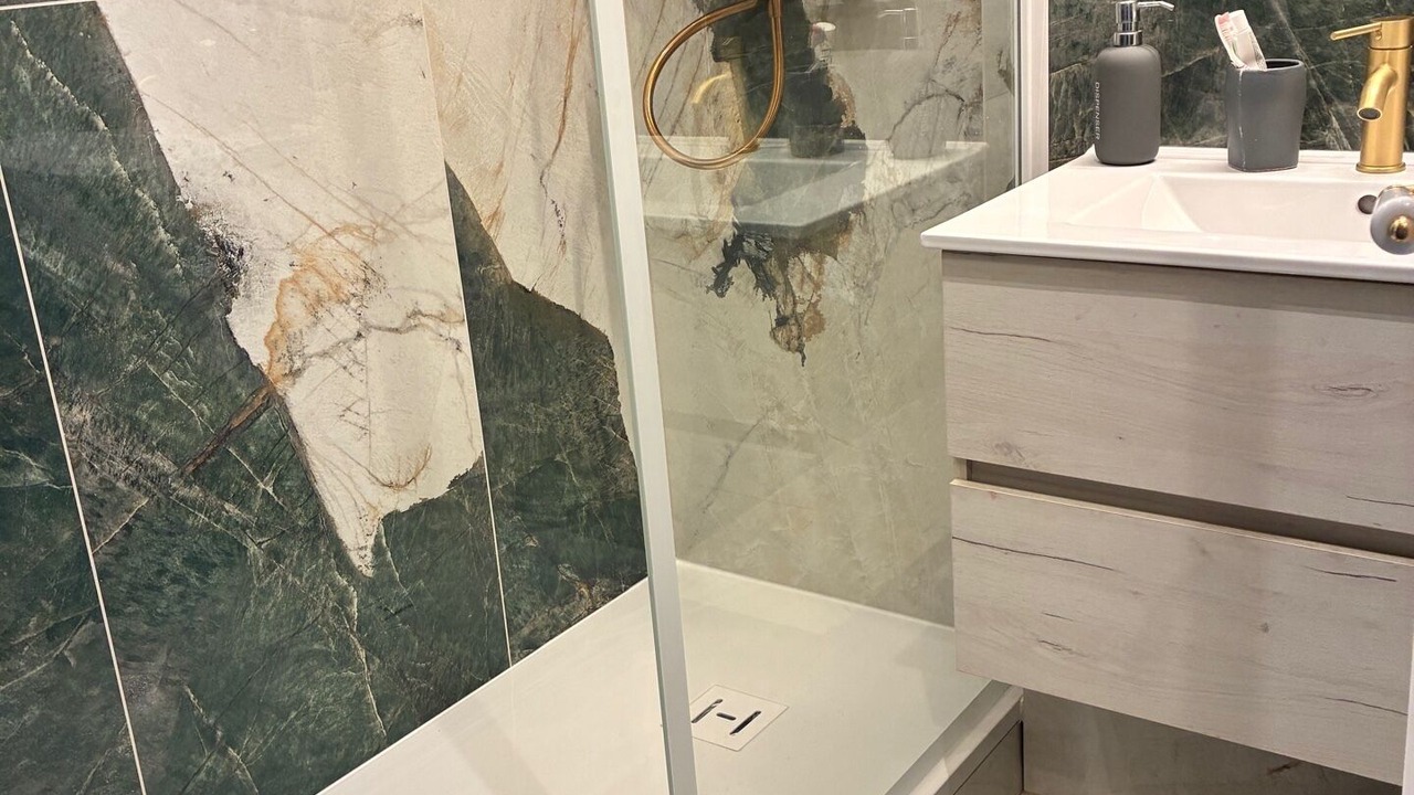 Photo of Bathroom in Arsenal
