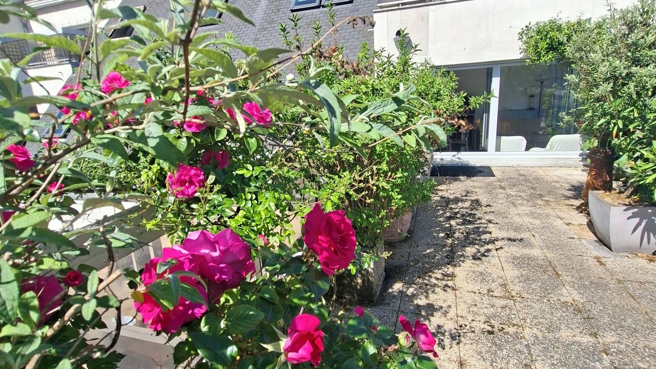 Photo of Outdoor in Arsenal