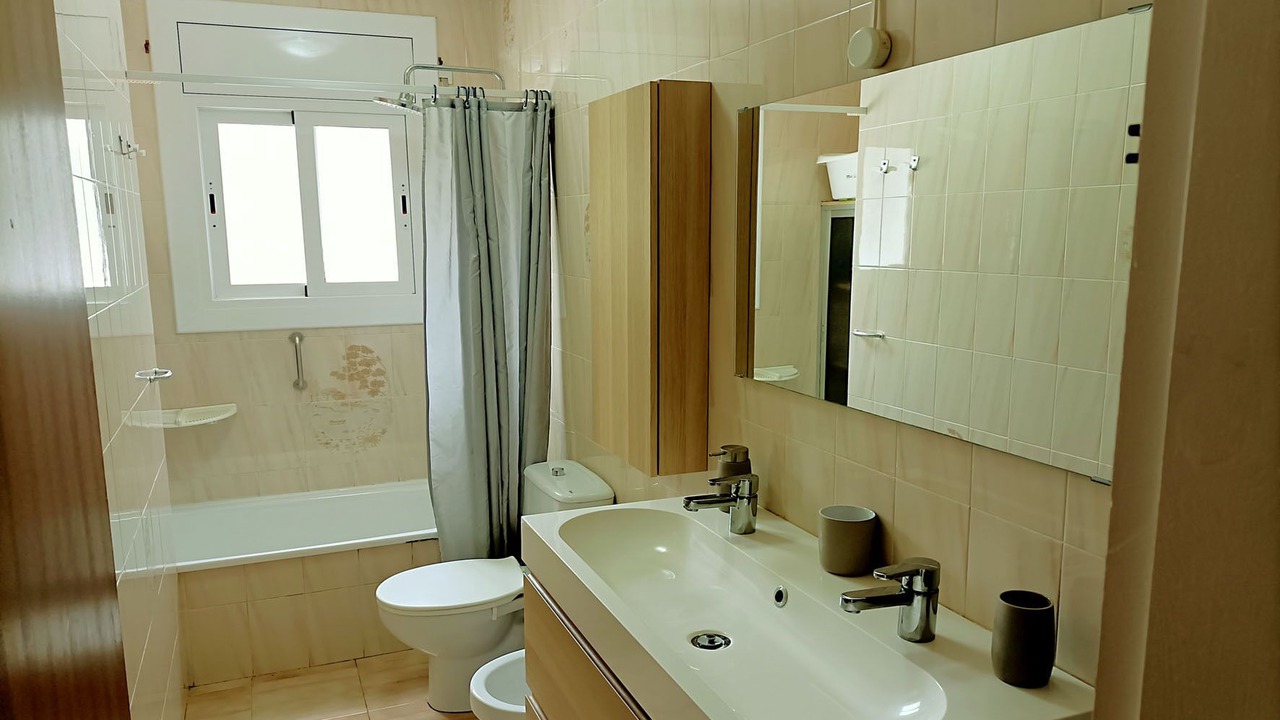 Photo of Bathroom in Creixell