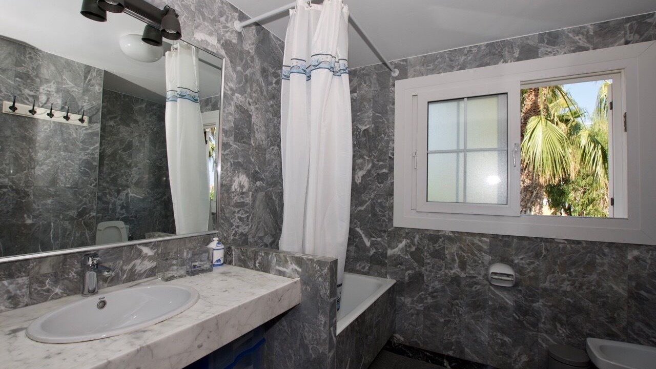 Photo of Bathroom in Torredembarra