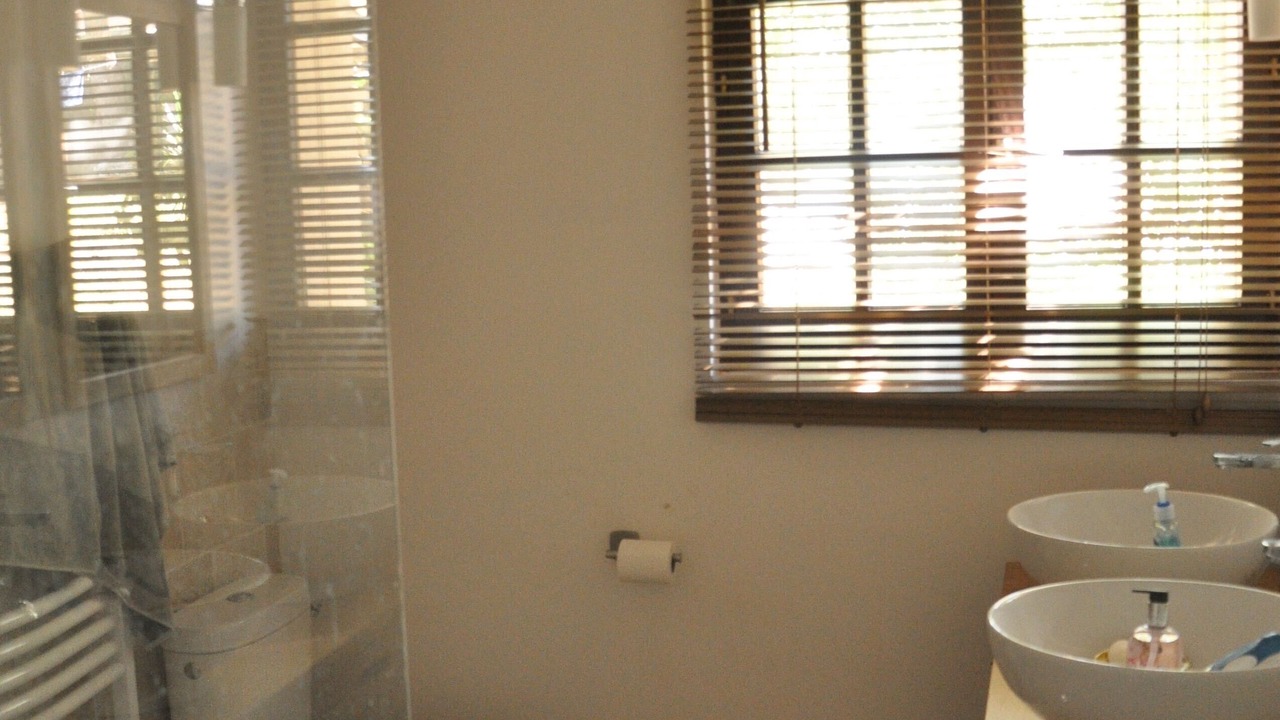 Photo of Bathroom in Saint-Salvy