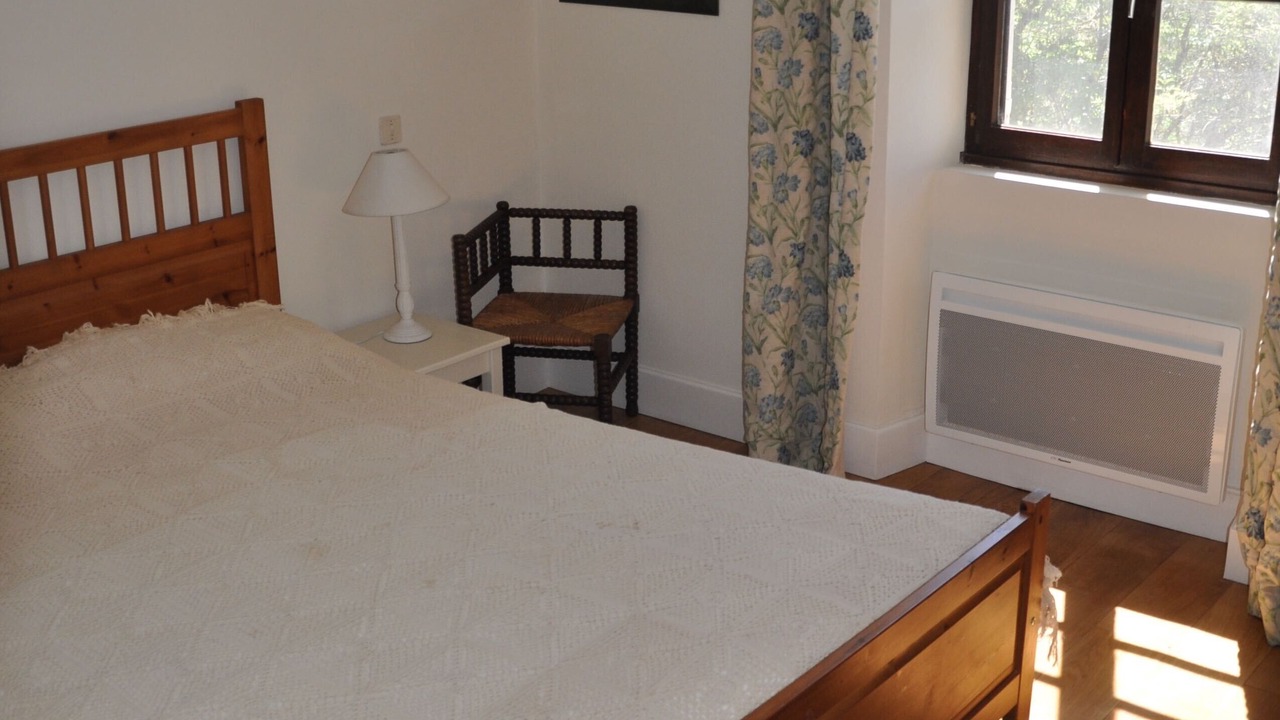 Photo of Bedroom in Saint-Salvy