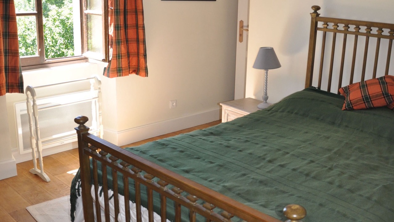 Photo of Bedroom in Saint-Salvy