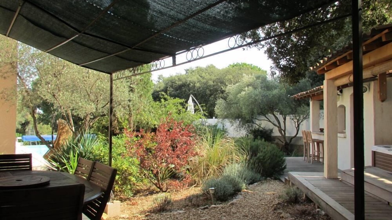 Photo of Outdoor in Cournonsec