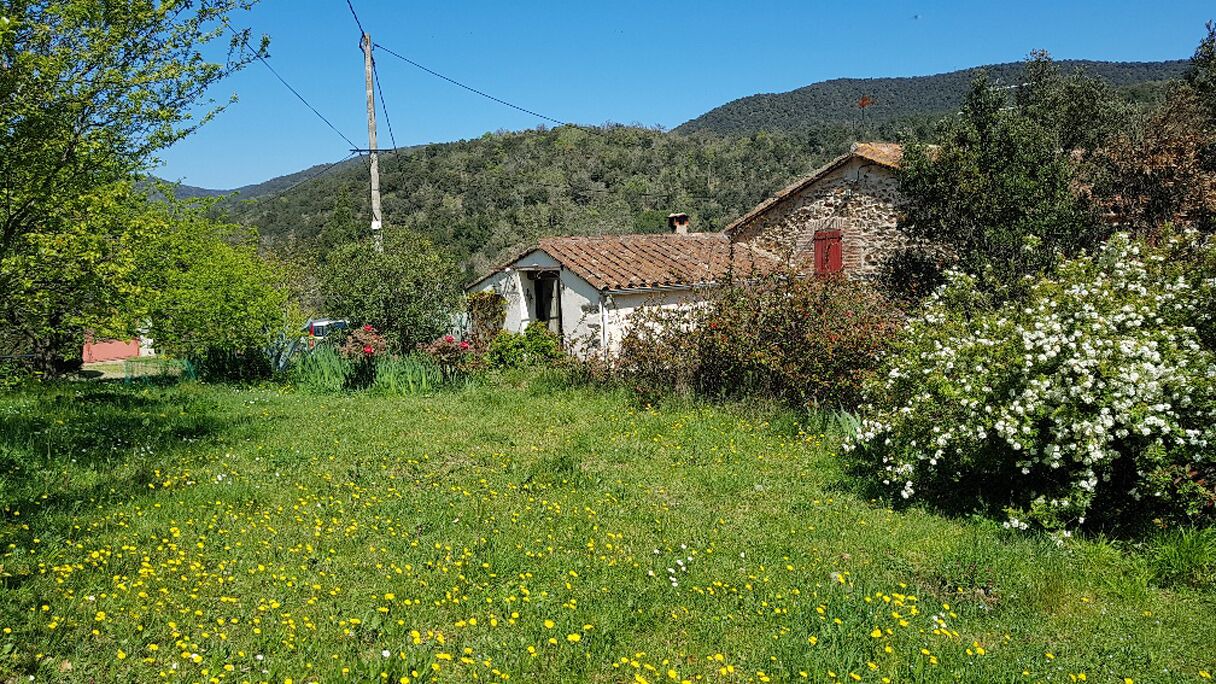 Photo of Outdoor in Reynes