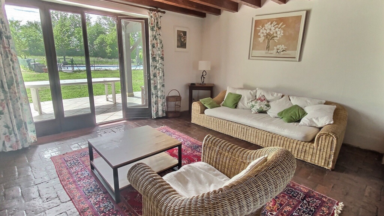 Photo of Livingroom in Romans