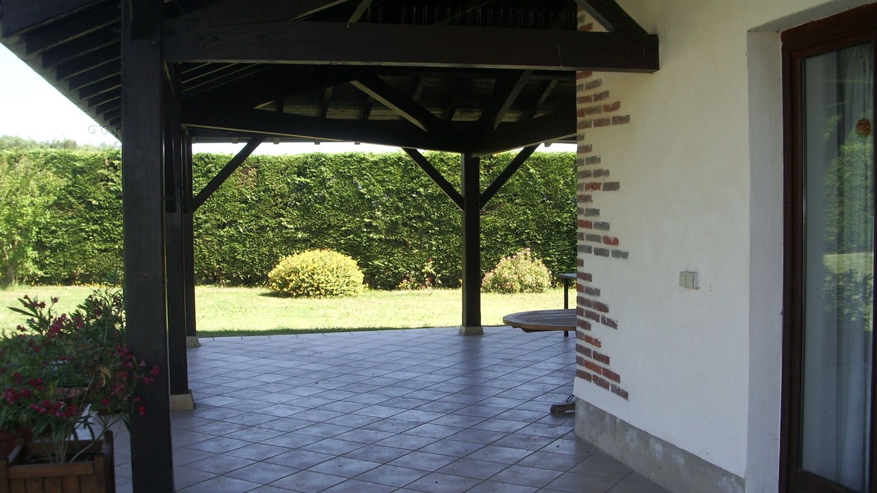 Photo of Patio Balcony in Romans