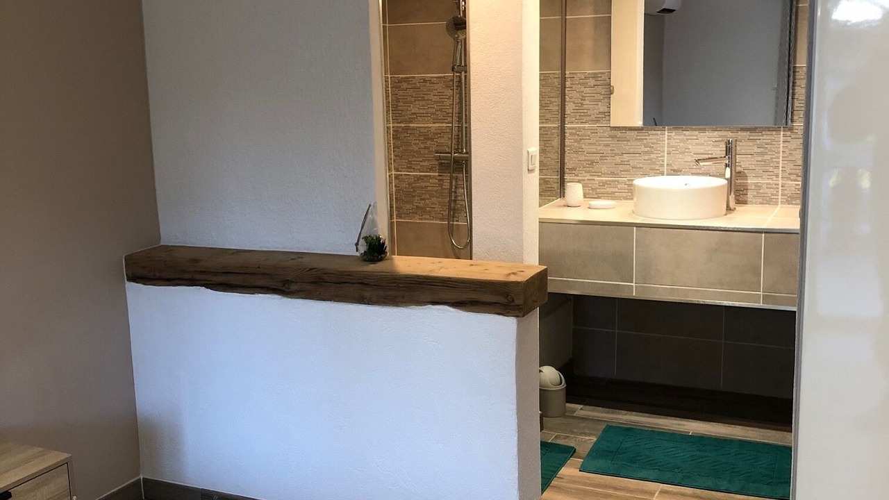 Photo of Bathroom in Arles