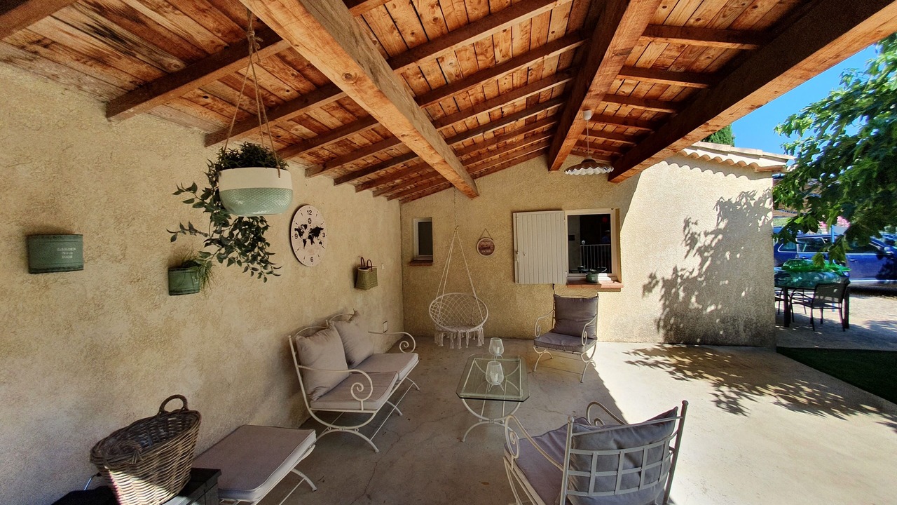 Photo of Patio Balcony in Pont-Saint-Esprit