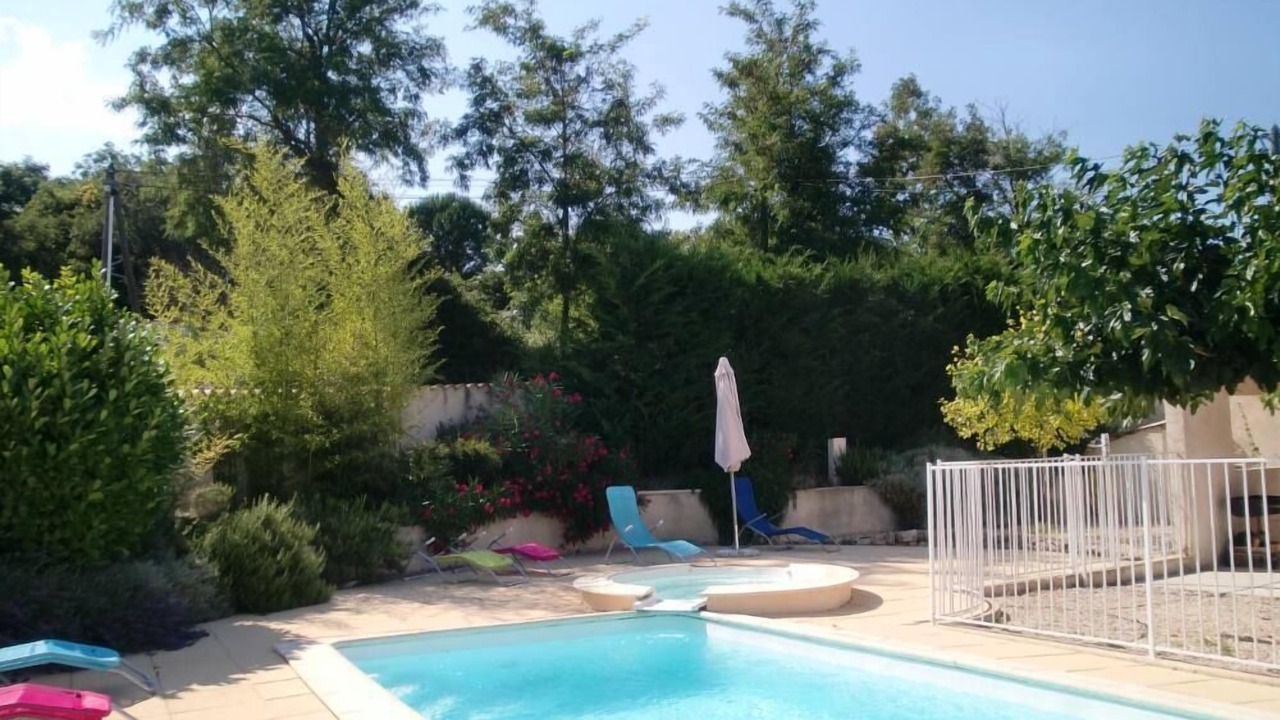 Photo of Outdoor in Pont-Saint-Esprit