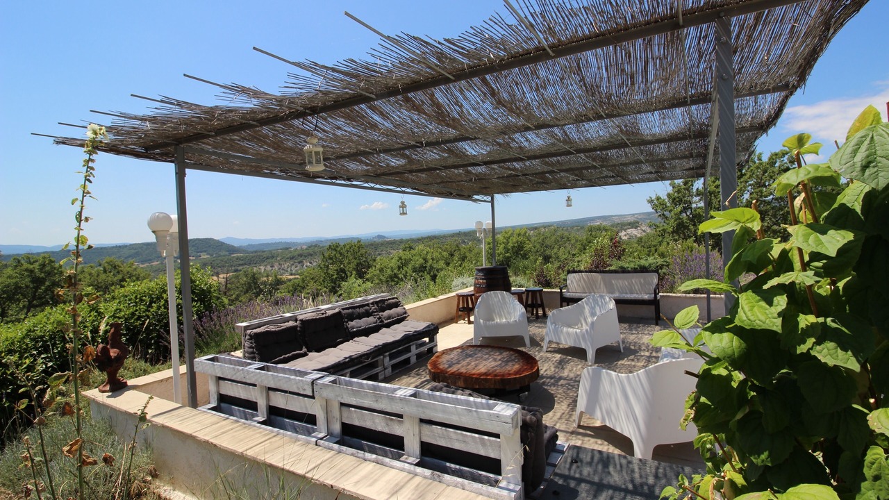 Photo of Patio Balcony in Pierrerue