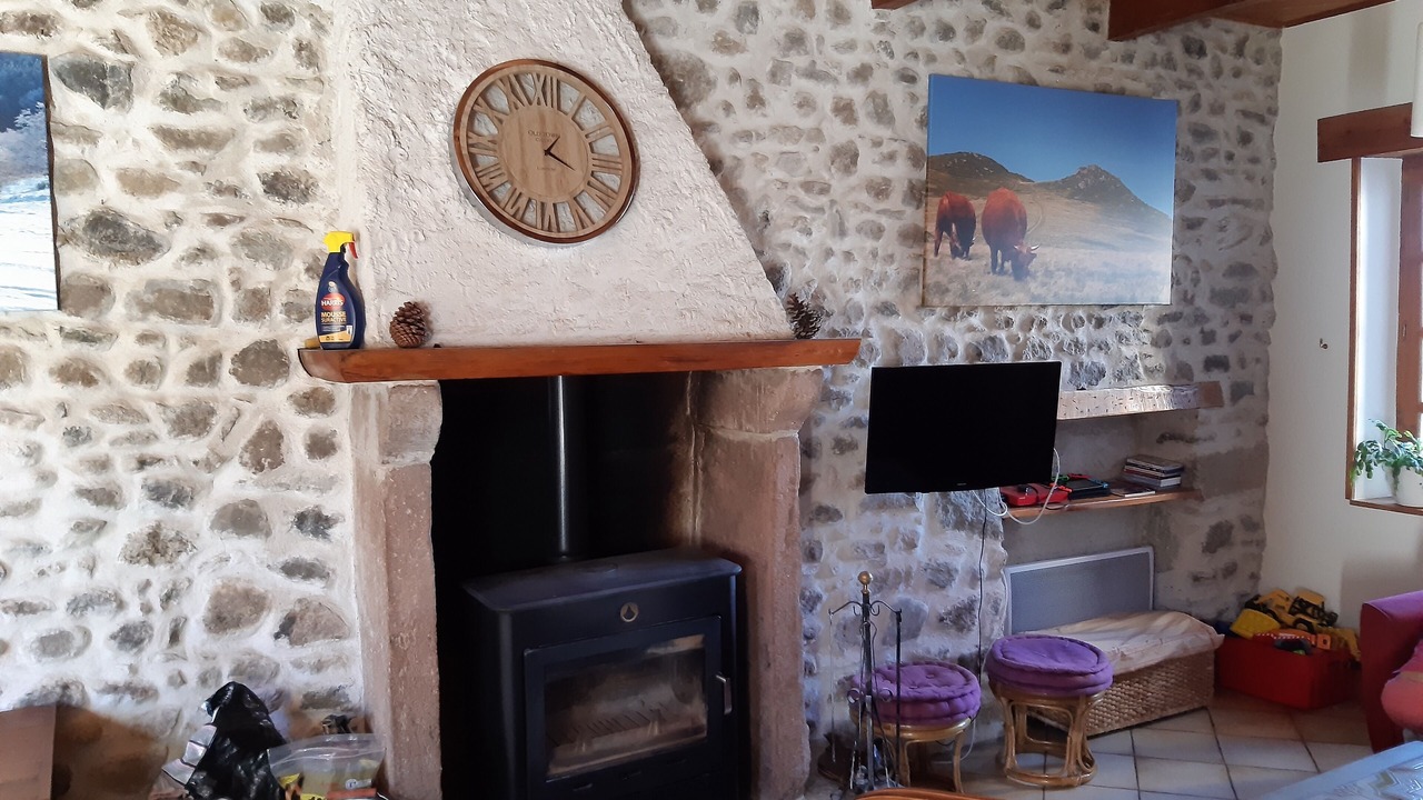 Photo of Livingroom in Saint-Sauves-d'Auvergne