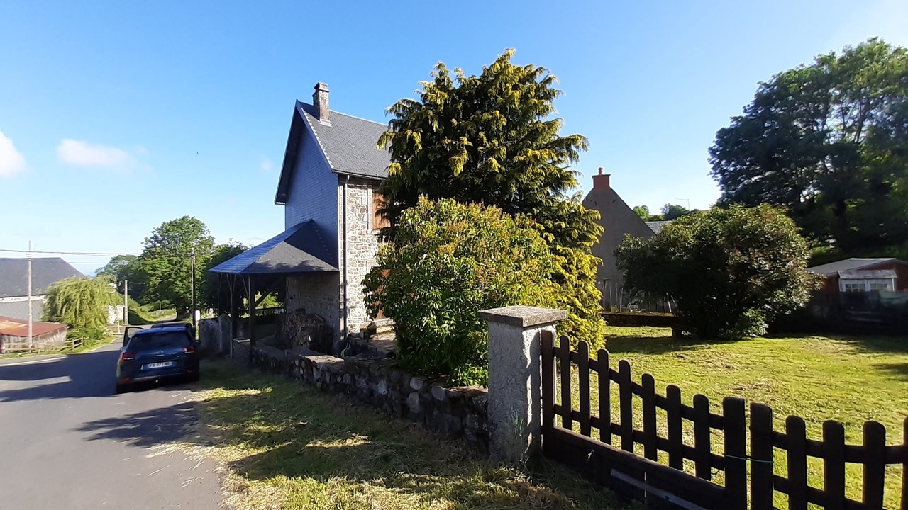 Photo of Outdoor in Saint-Sauves-d'Auvergne