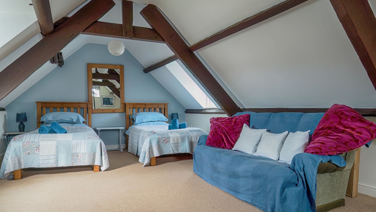 Photo of Others in Appledore