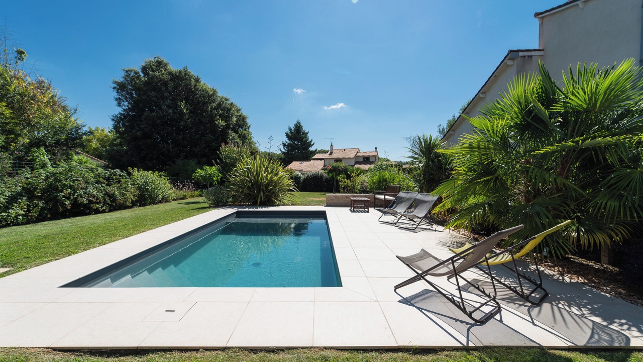 Photo of Outdoor in Saint-Benoit
