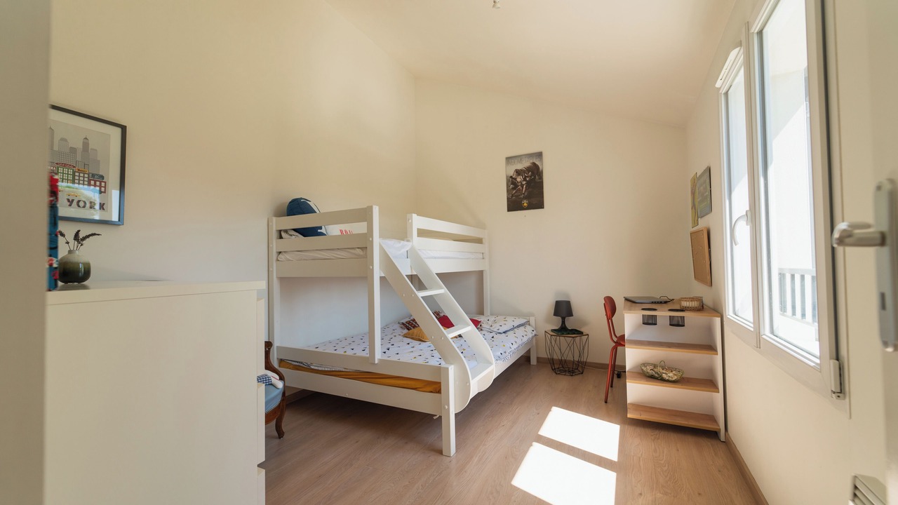 Photo of Bedroom in Saint-Benoit