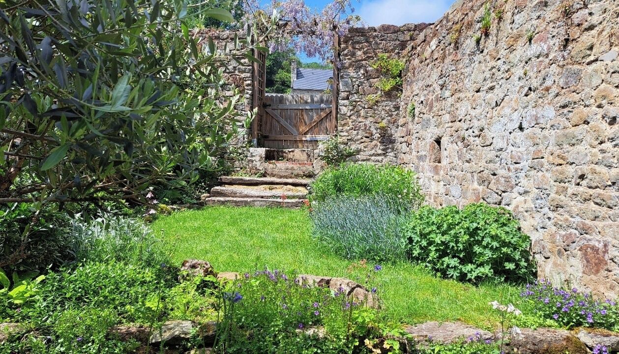 Photo of Outdoor in Lanvallay