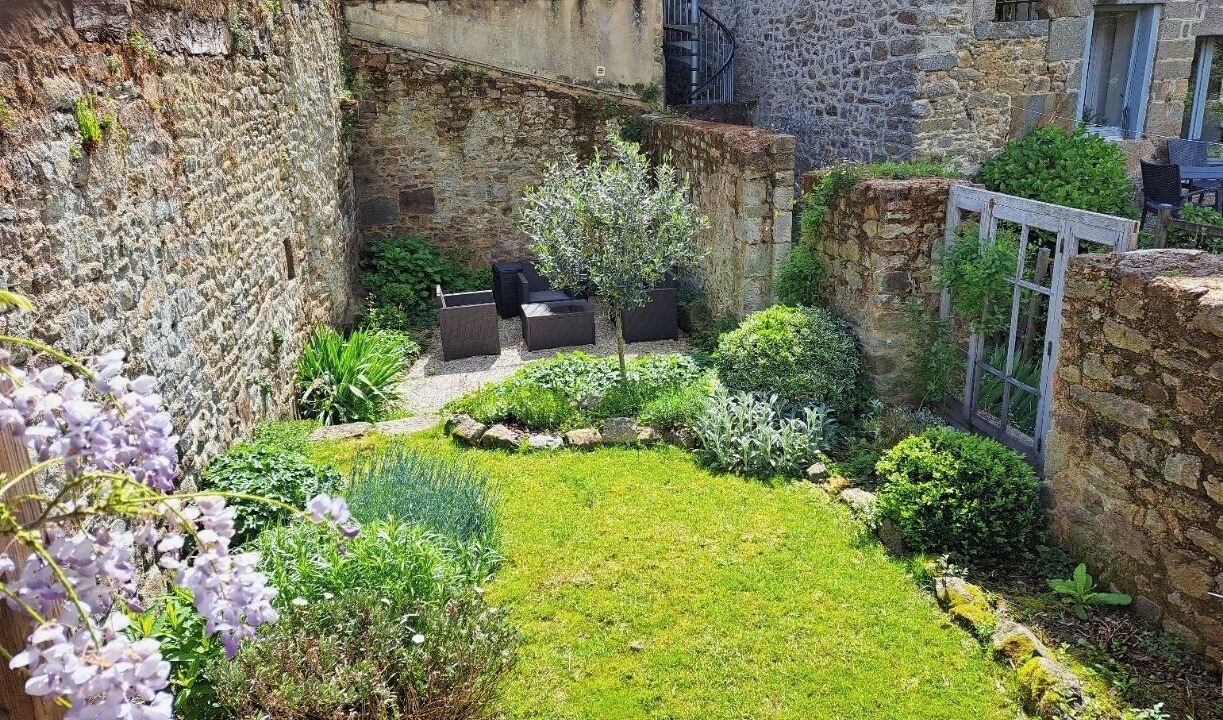 Photo of Outdoor in Lanvallay