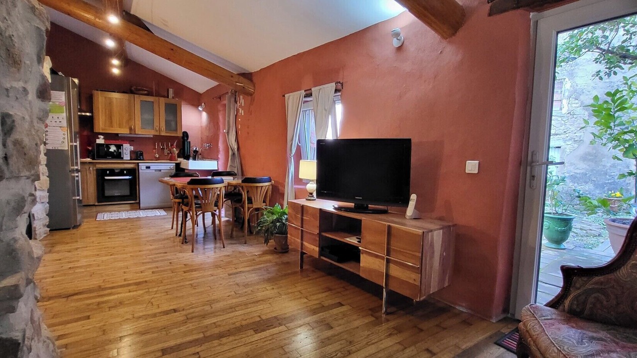 Photo of Livingroom in Saint-Florent-sur-Auzonnet