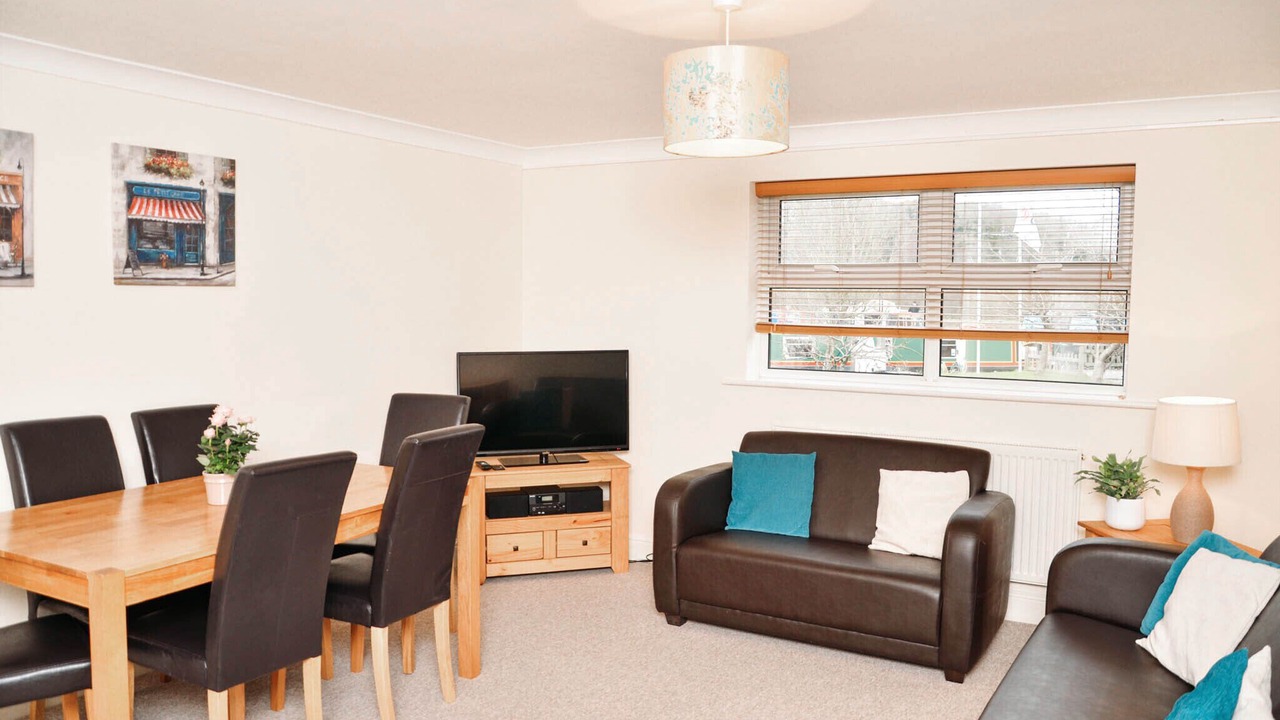 Photo of Livingroom in Ellesmere