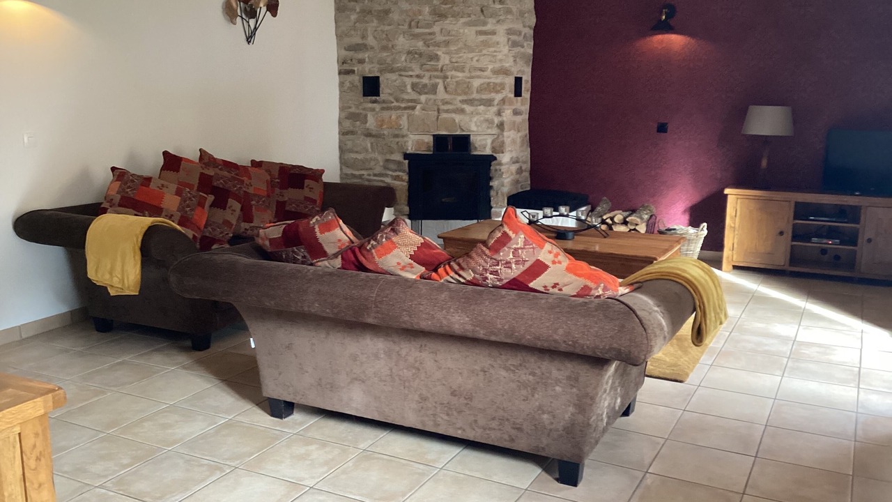 Photo of Livingroom in Salles-Courbaties